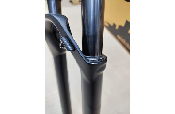 Фото: Вилка 27.5 ROCKSHOX RECON RL, Solo Air, 1.1/8 х 1.5, 100мм, QR, Чёрный (Уценка)