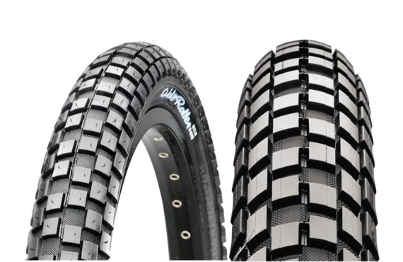 Фото: Велошина MAXXIS Holy Roller, 26