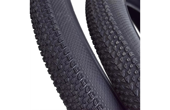 Фото: Покрышка 26 x 2.1 MAXXIS Pace M333